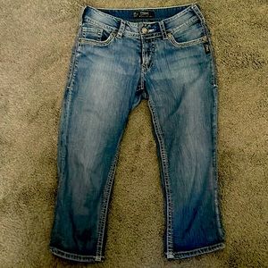 Silver Jeans Suki surplus capri size 26